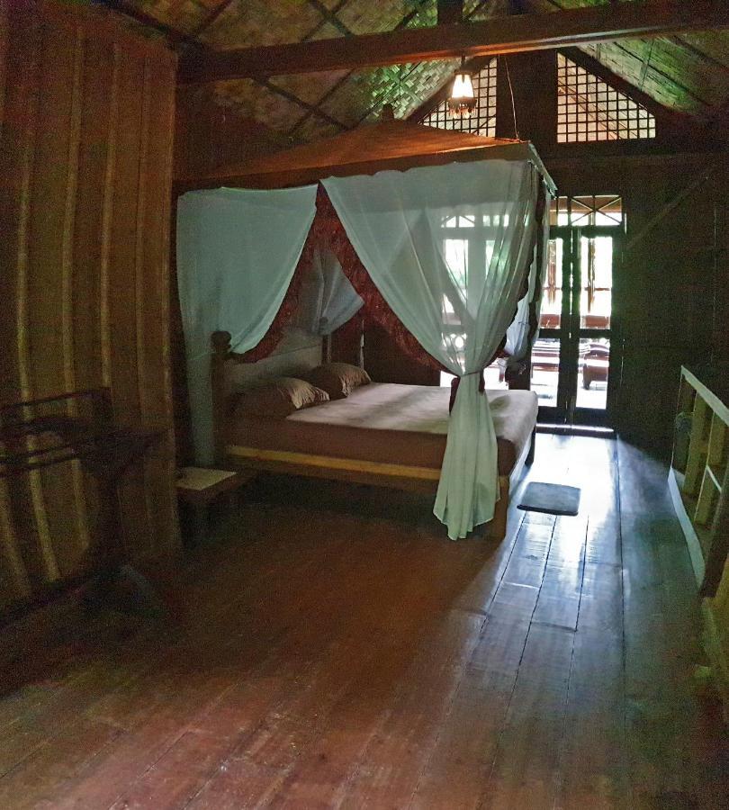 Happy Ria Homestay & Guesthouse Букит Лаванг Екстериор снимка
