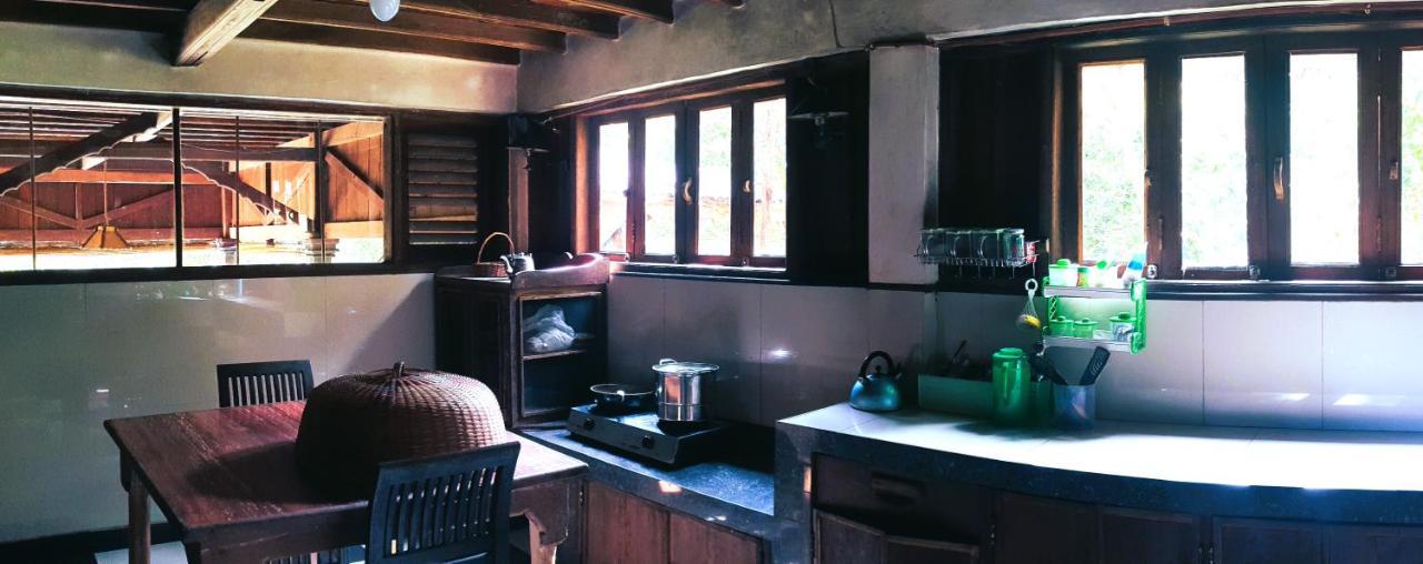 Happy Ria Homestay & Guesthouse Букит Лаванг Екстериор снимка
